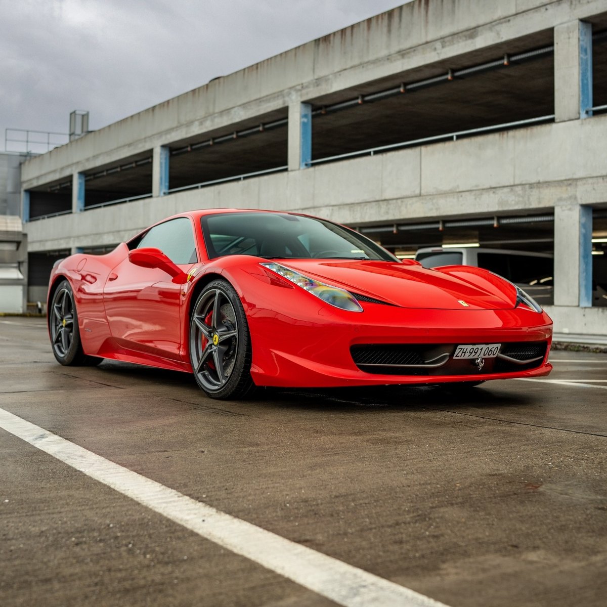 Ferrari F430 vs Ferrari 458 Italia