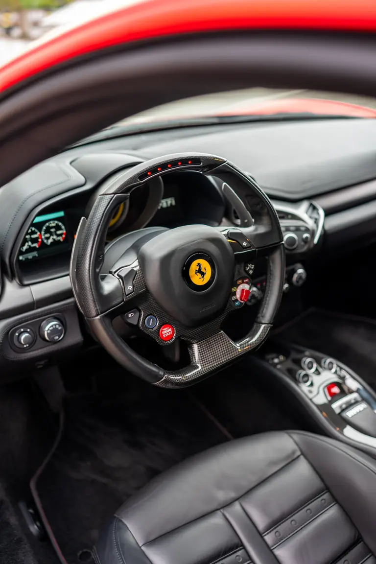 Ferrari 458 Italia steering wheel interior detail