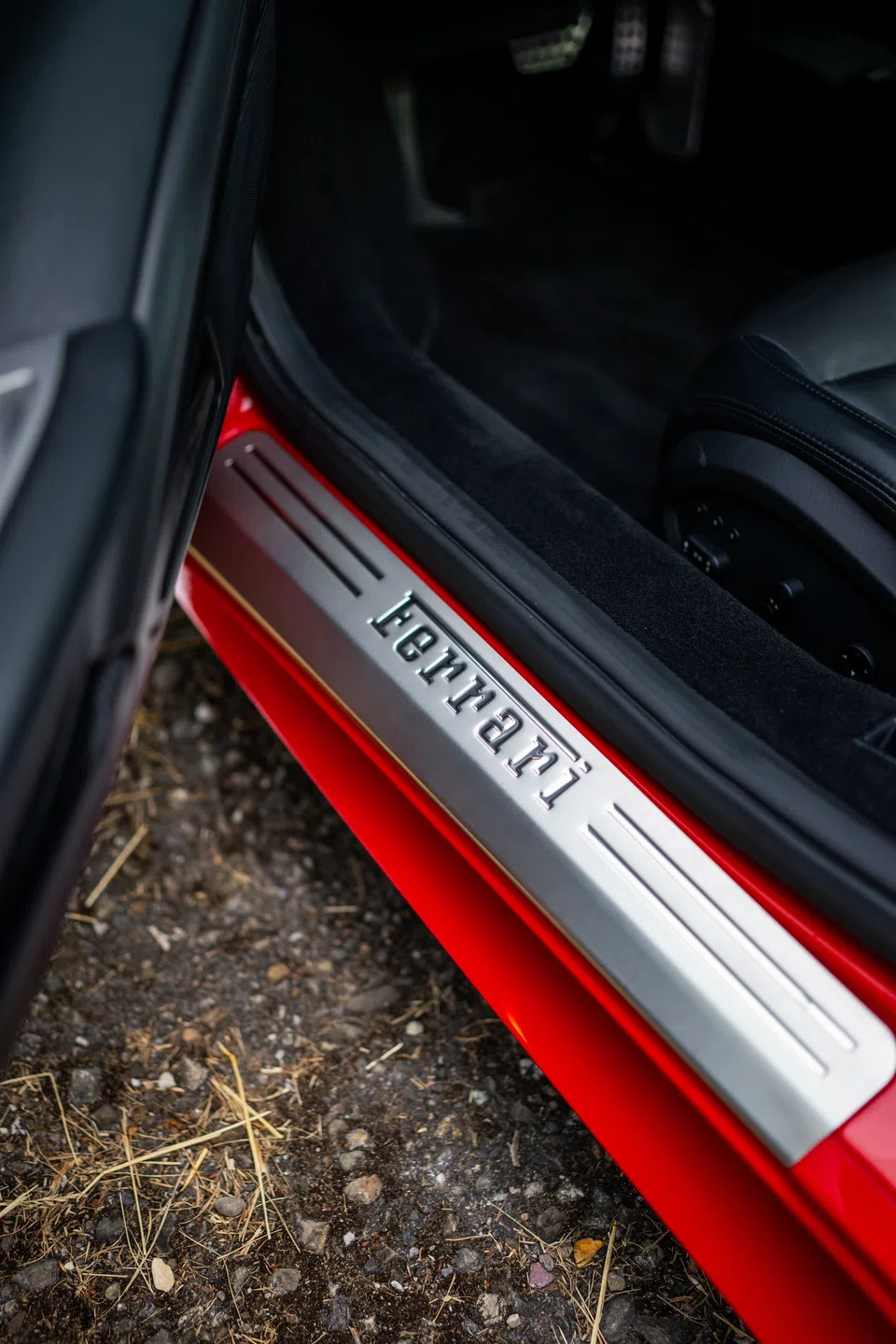 Ferrari 458 Italia door sill detail
